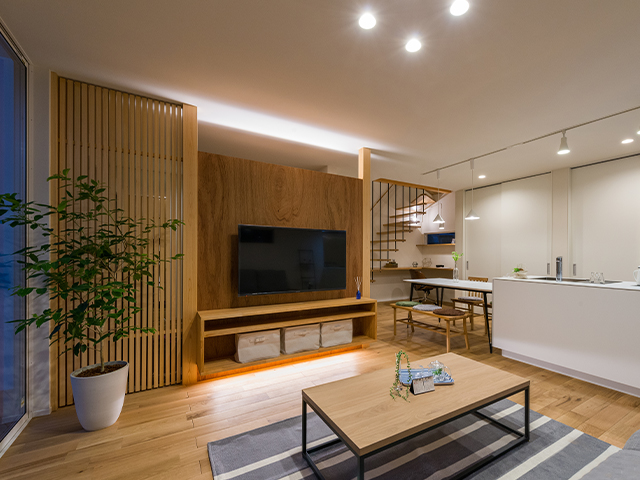 自然素材と直線美が調和する、和モダンな住まい | Gallery-施工事例 | 住まい手と創る、暮らしの舞台