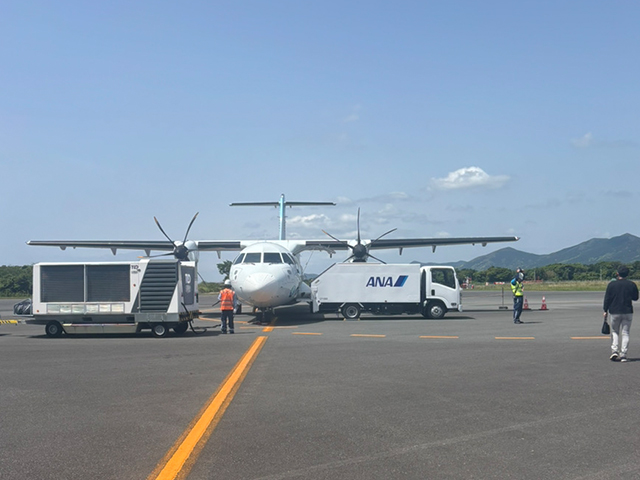 リブレット　スタッフ