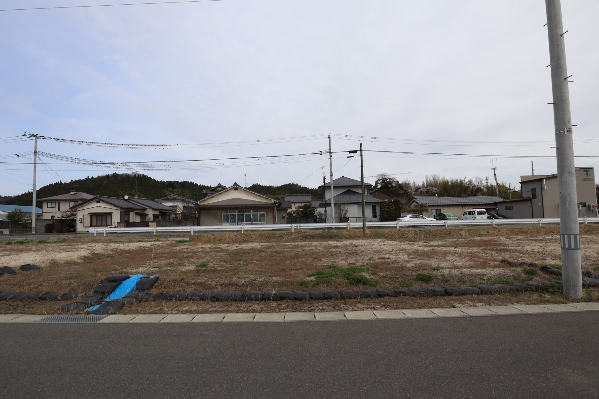 平幕ノ内ニュータウン分譲地 ｜15-8 スライダー